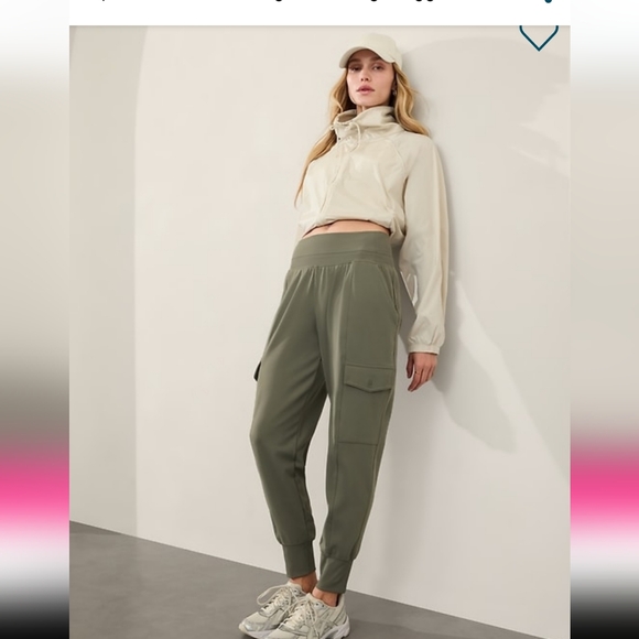 Athleta Pants - NWT Athleta High Rise Cargo Jogger